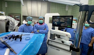 Saudi hospital performs robotic spinal, pelvic surgery
