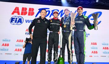 Cassidy signs off in style with double win in London as Porsche clinches teams’ and manufacturers’ titles
