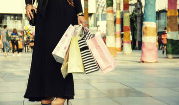 Saudi POS spending holds above $3bn as apparel records growth
