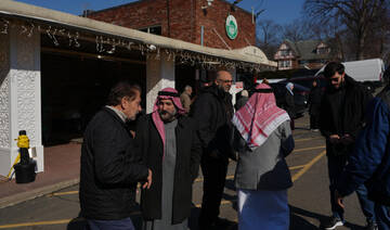 For US Muslims, immigration crackdown fears, new war worries and anti-Muslim rhetoric cloud Ramadan