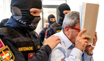 Ex-Syrian security officials on trial in Austria deny torturing Assad opponents