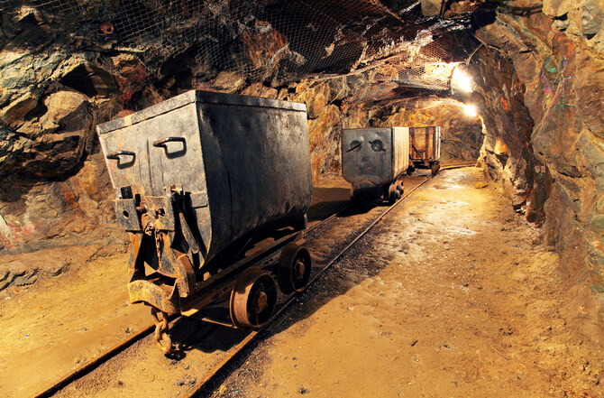 Saudi Arabia unveils major gold, copper discoveries in Arabian Shield