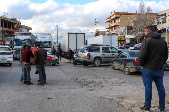 Lebanon, Jordan seek solutions after Damascus bans non-Syrian trucks